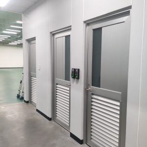 Cửa khung nhôm kính 01